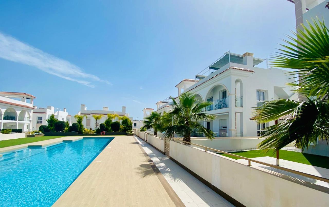 Fortuna Penthouse With Roof Terrace, Ac And Pool Rojales Kültér fotó